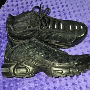 Black Nike Youth Sneakers
